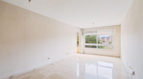 AMPLIO PISO DE 4 DORMITORIOS CON TERRAZA, GARAJETRASTERO Y PISCINA EN LA BARRIGUILLA  MÁLAGA CAPITAL, image 4