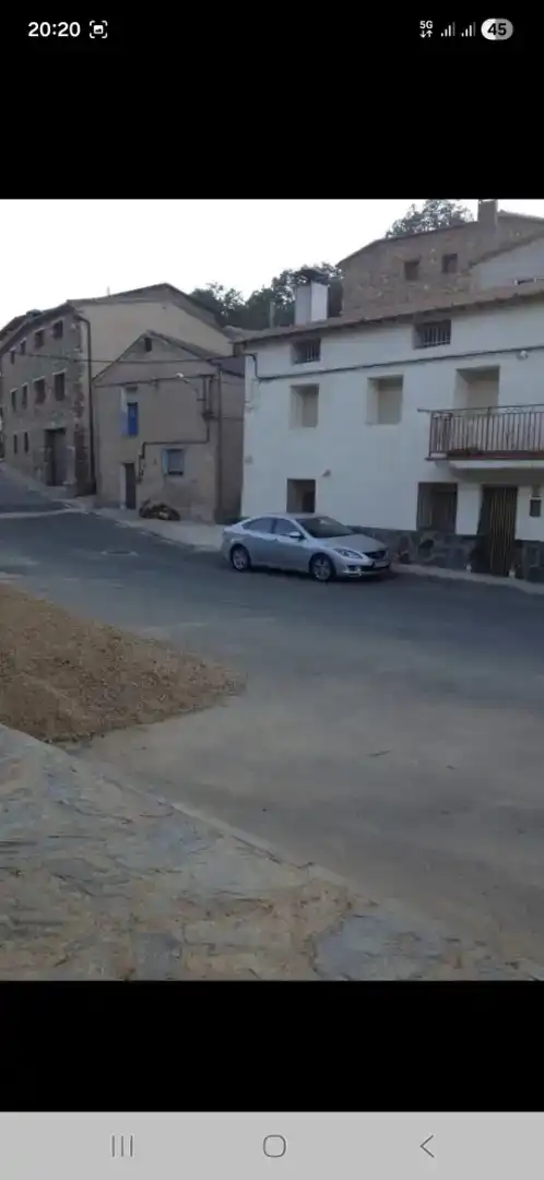 Aparcament de Casa adosada en venda en Bustares amb Moblat, Rentadora i Microones