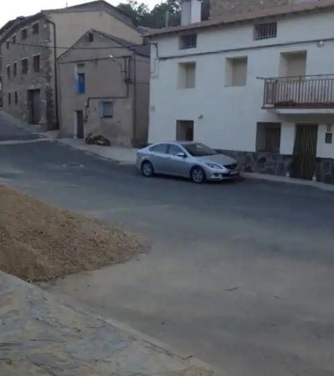 Foto 2 de Casa adosada en venda a Gu-147, 18, Bustares, Guadalajara