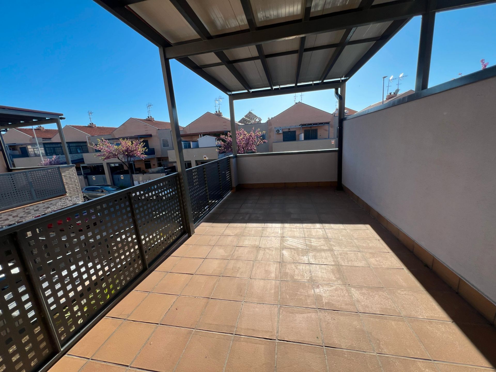 Casa adosada en venda a Ontígola