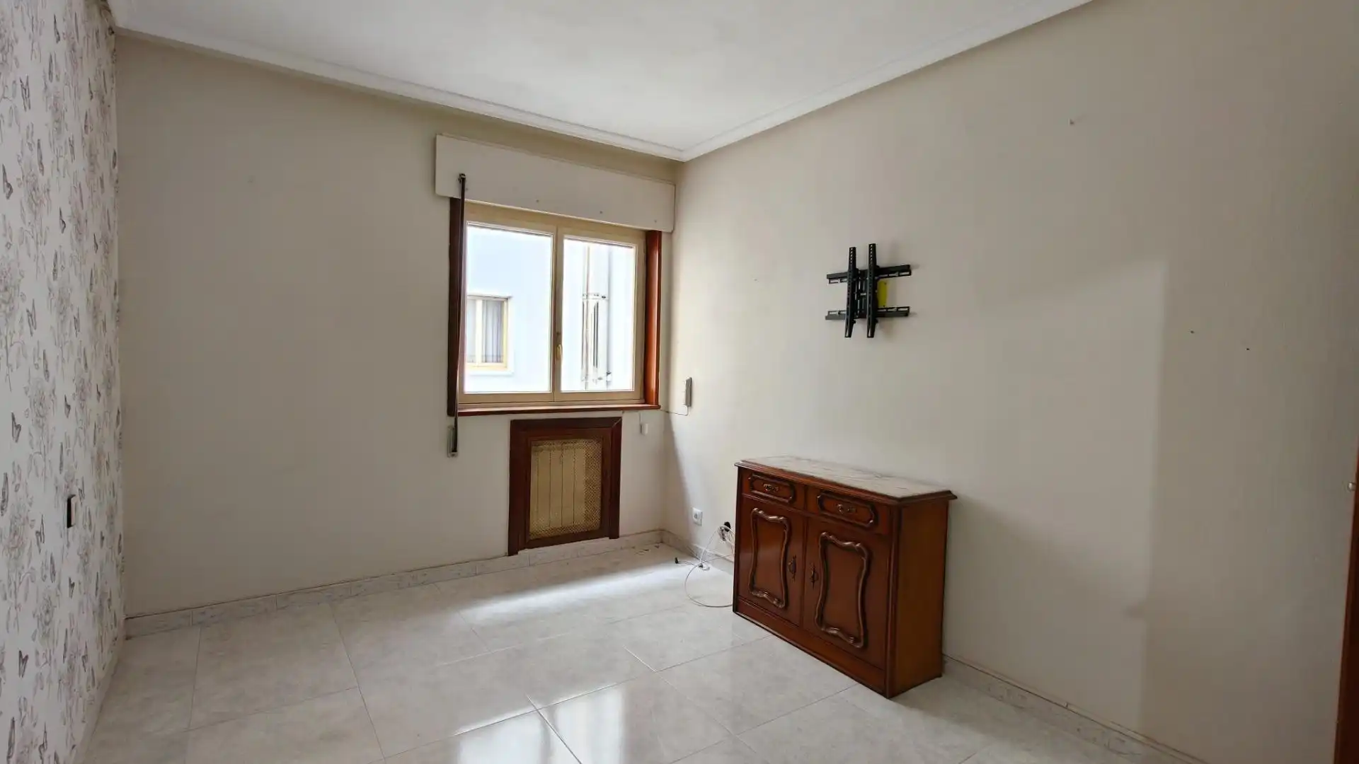 Habitación de Piso en venta en Oviedo  con Calefacción y Amueblado