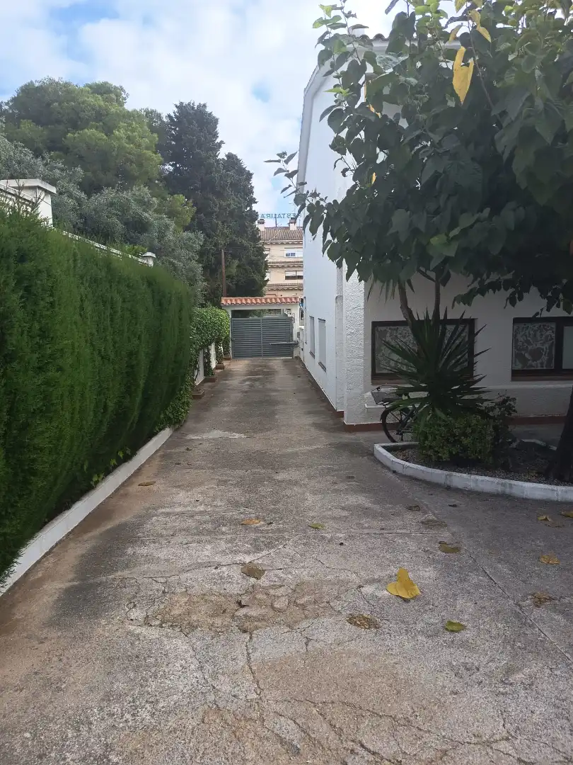 Parking de Planta baja en venta en El Vendrell con Jardín privado, Terraza y Amueblado