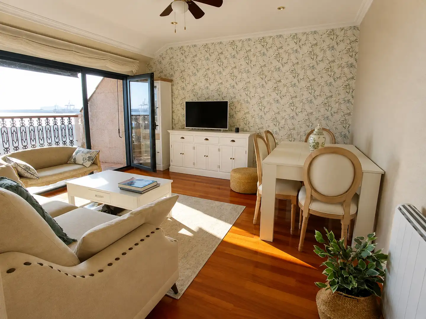 Sala de estar de Ático en venta en Vilagarcía de Arousa con Calefacción, Parquet y Terraza