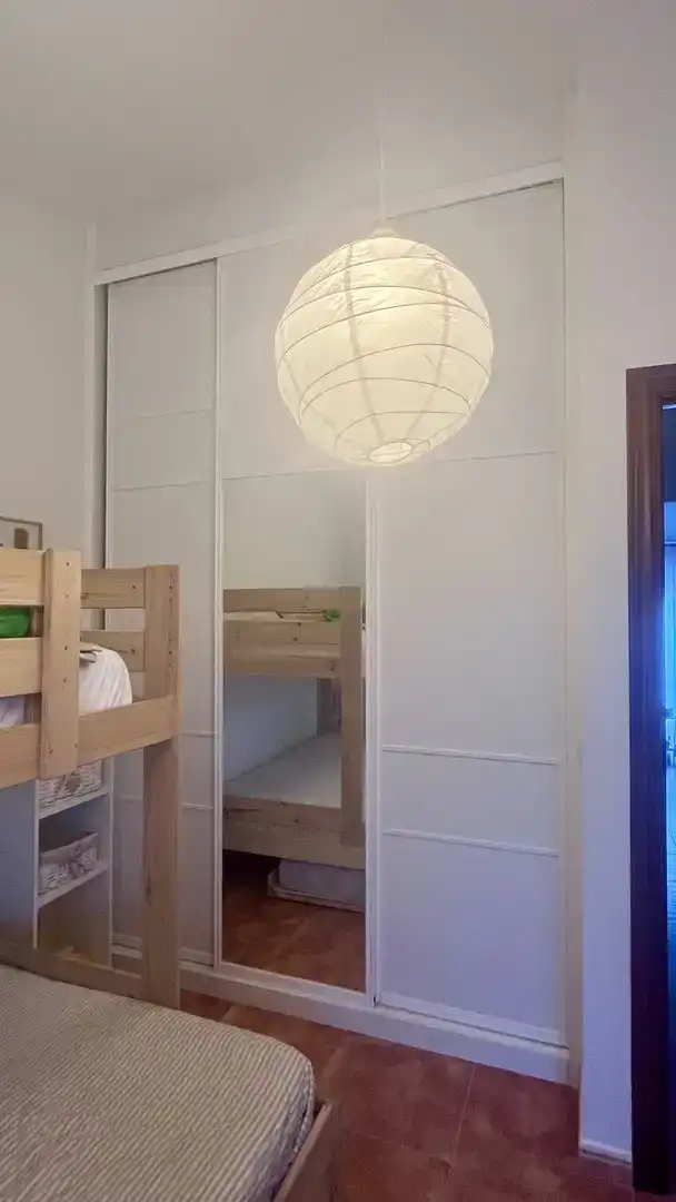 Dormitori de Casa adosada en venda en Medina de Pomar amb Jardí privat, Traster i Piscina