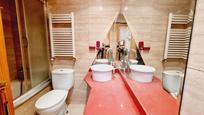 Bathroom of Single-family semi-detached for sale in Salt  with Air Conditioner, Heating and Private garden