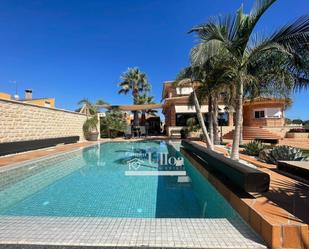 Piscina de Casa o xalet en venda en San Vicente del Raspeig / Sant Vicent del Raspeig amb Aire condicionat, Calefacció i Jardí privat