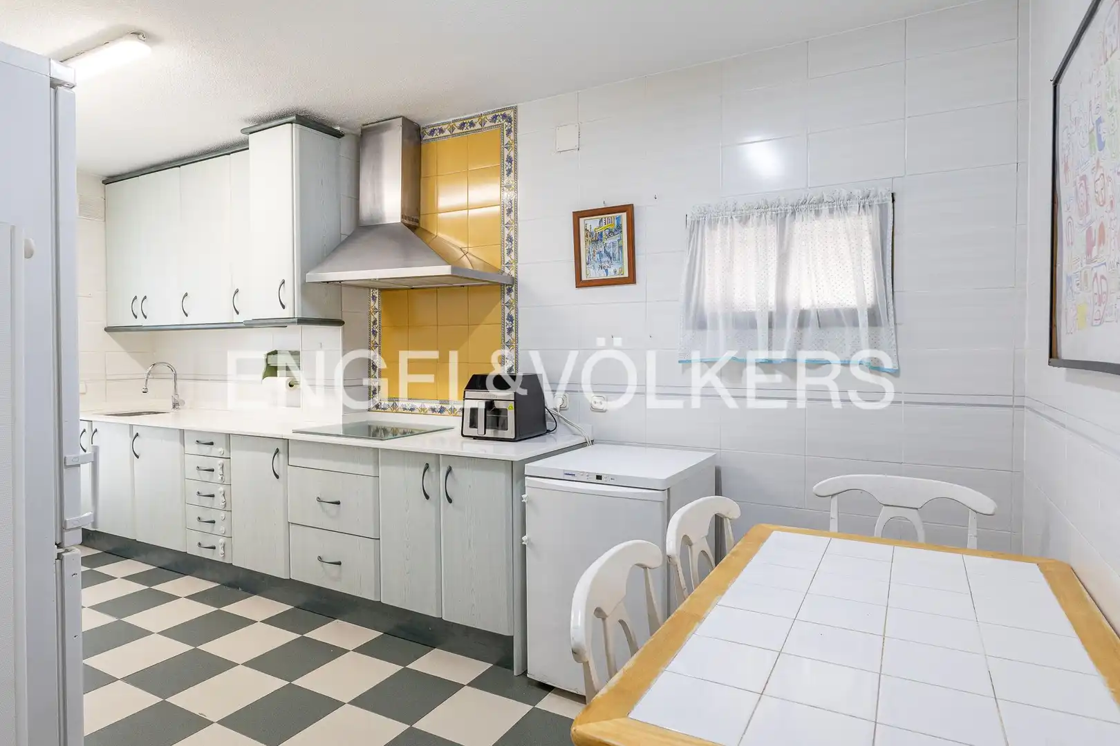 Cocina de Casa o chalet en venta en Pozuelo de Alarcón con Aire acondicionado, Calefacción y Jardín privado