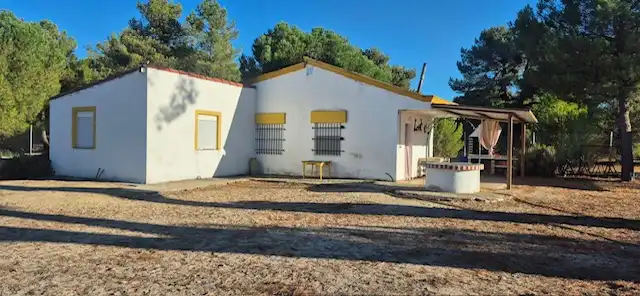 Vista exterior de Terreno en venta en Moraleja de las Panaderas