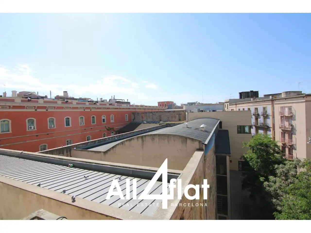 Flat with terrace for sale in Calle Agustí Vell, imagen 8
