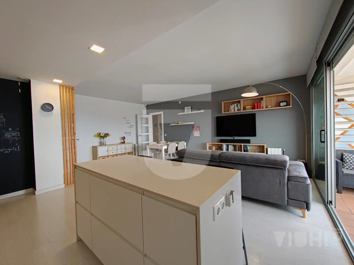 Sala de estar de Piso en venta en Montgat con Aire acondicionado, Calefacción y Parquet