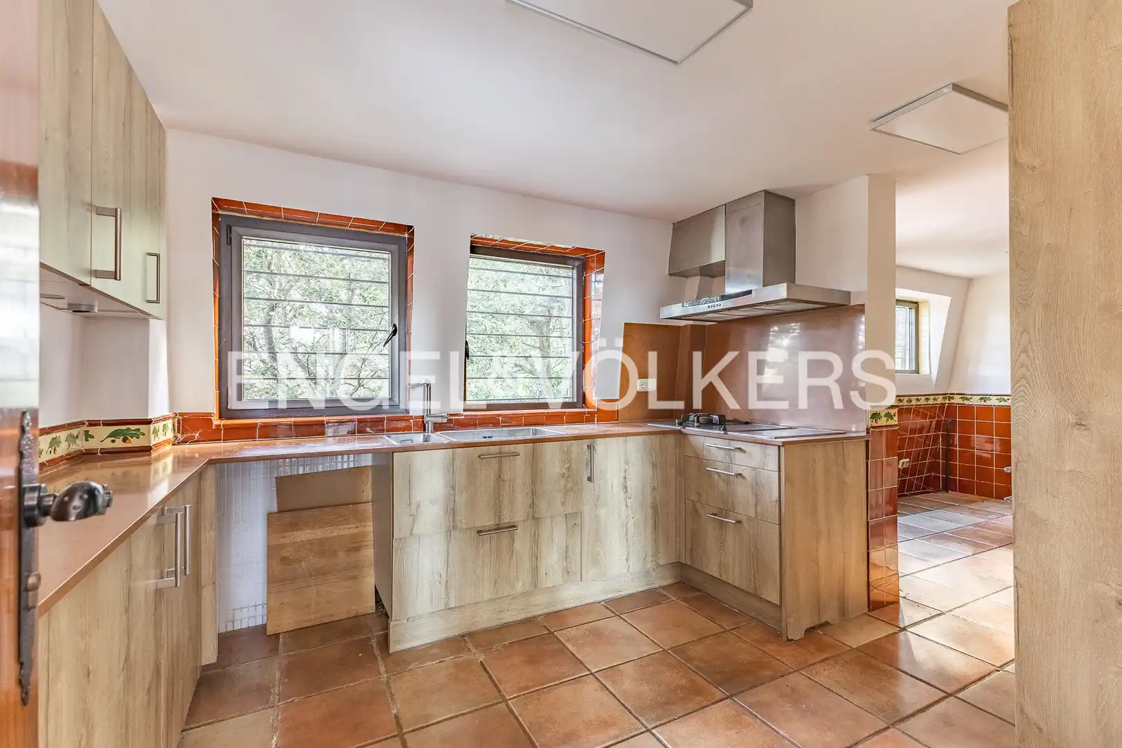 Kitchen of Houses for sale in Barcelona  with Heating, Private garden and Parquet flooring