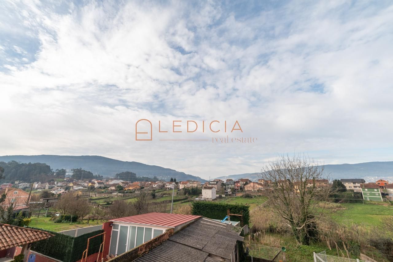 Exterior view of Country house for sale in Redondela  with Heating, Private garden and Storage room