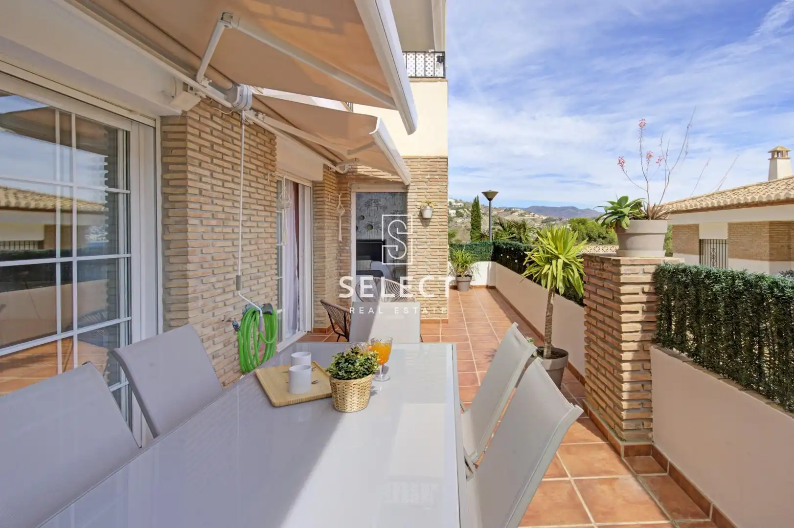 Terraza de Apartamento en venta en Almuñécar con Aire acondicionado, Calefacción y Jardín privado