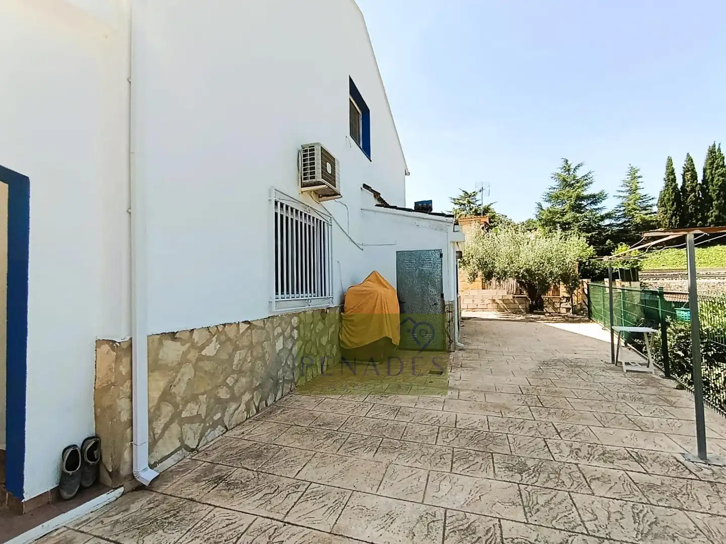 Vista exterior de Casa o xalet en venda en Ontinyent amb Calefacció, Jardí privat i Terrassa