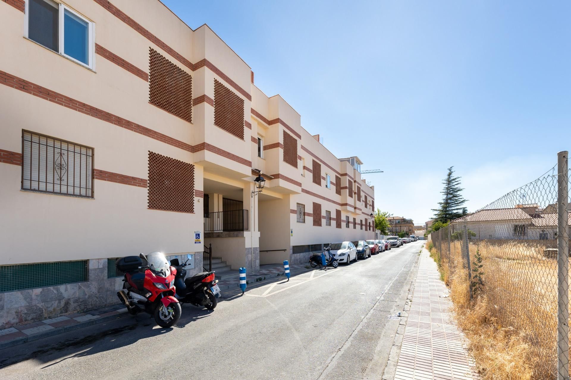Exterior view of Apartment for sale in Churriana de la Vega  with Air Conditioner, Heating and Private garden