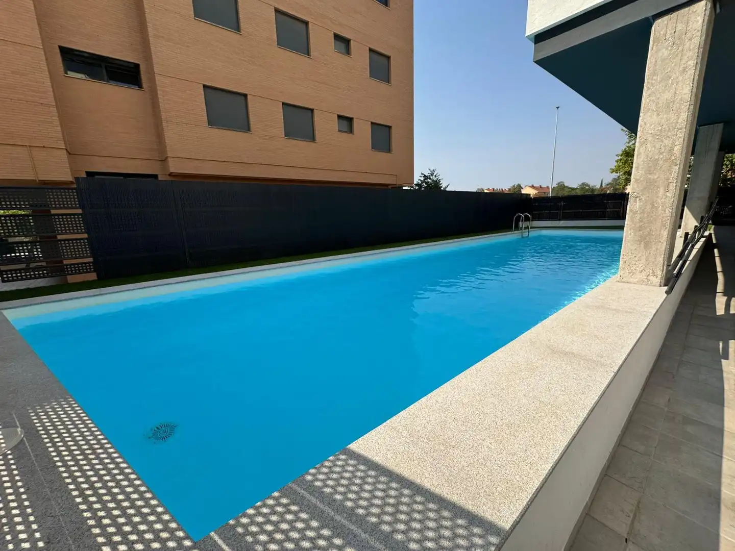 Piscina de Piso de alquiler en Cáceres con Aire acondicionado, Calefacción y Terraza