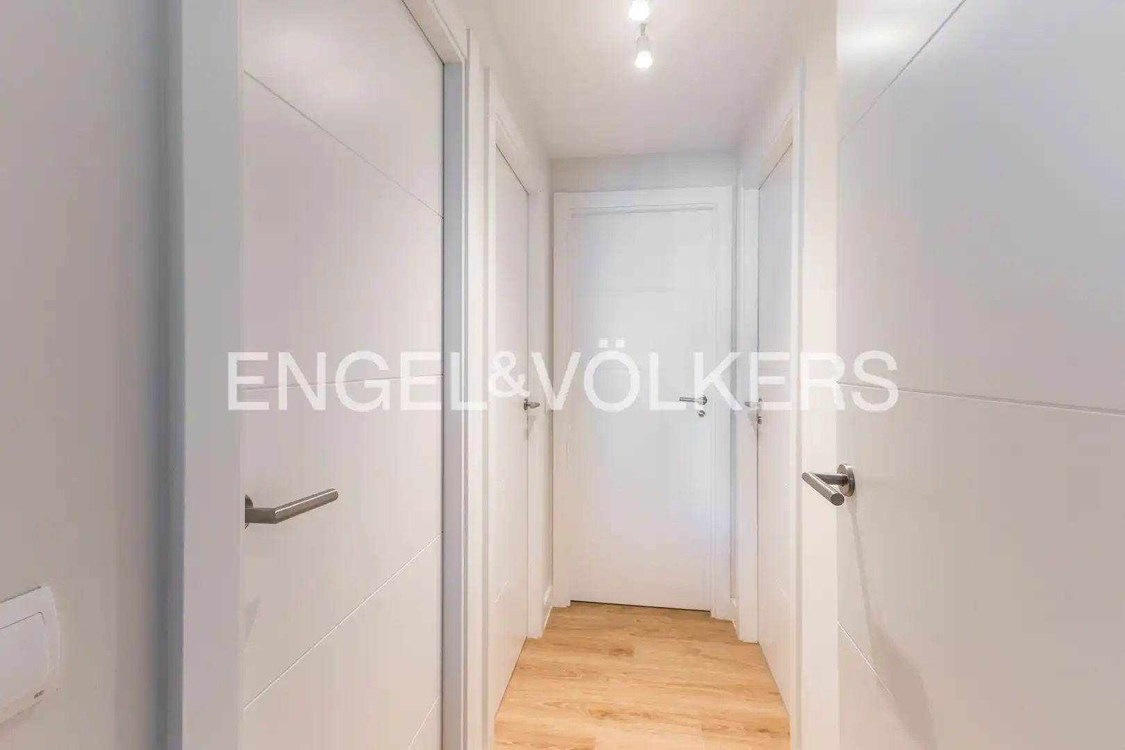 Flat for sale in Madrid  with Air Conditioner, Heating and Terrace