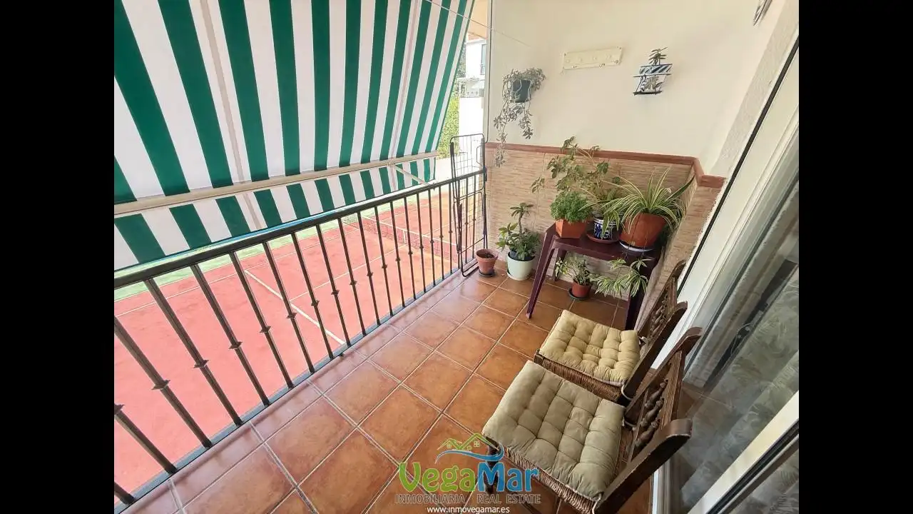 Terrasse von Erdgeschoss zur Miete in Almuñécar