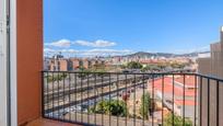 Vista exterior de Pis en venda en L'Hospitalet de Llobregat amb Aire condicionat i Balcó