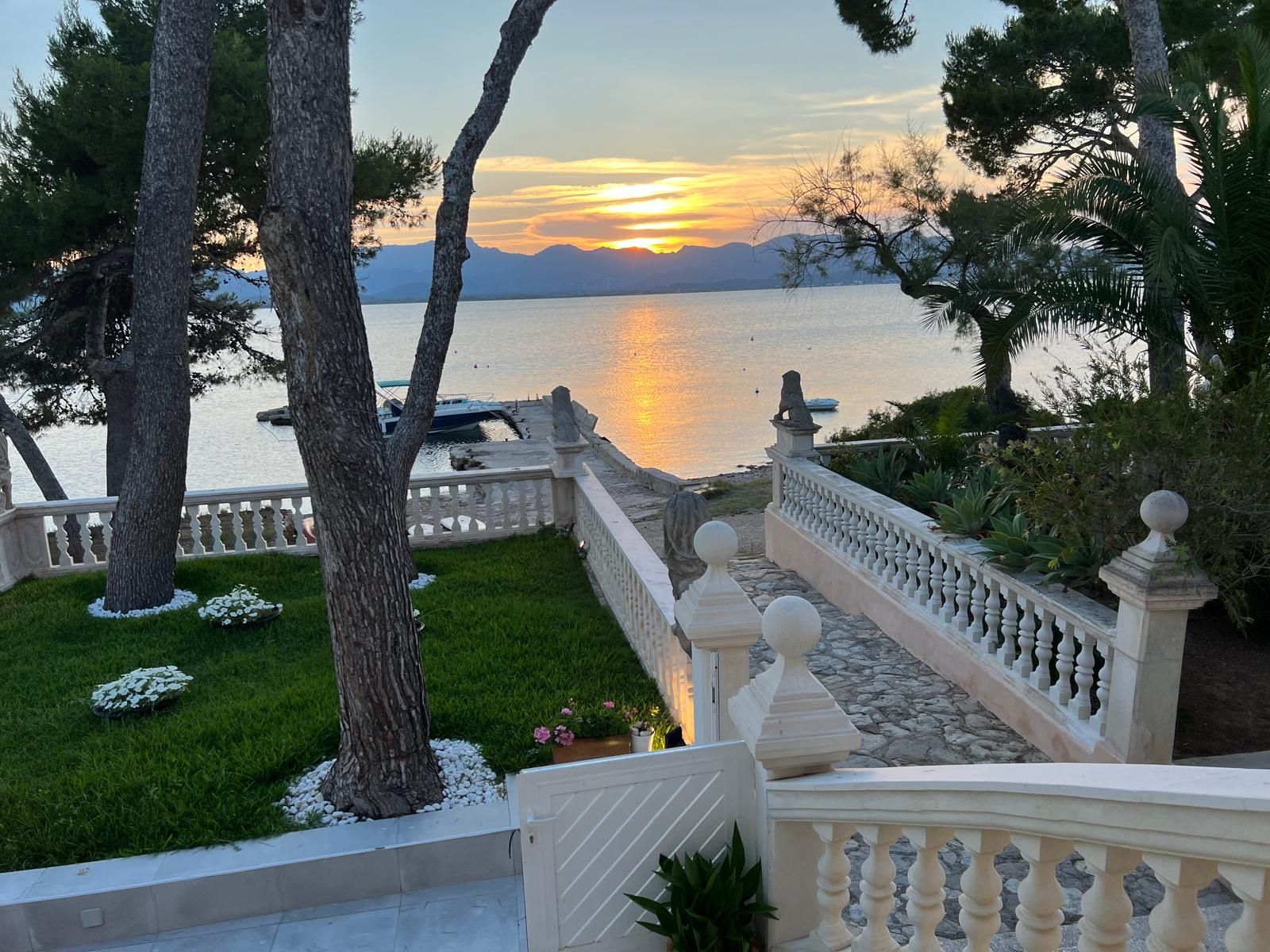 Jardí de Apartament de lloguer en Alcúdia amb Aire condicionat i Moblat