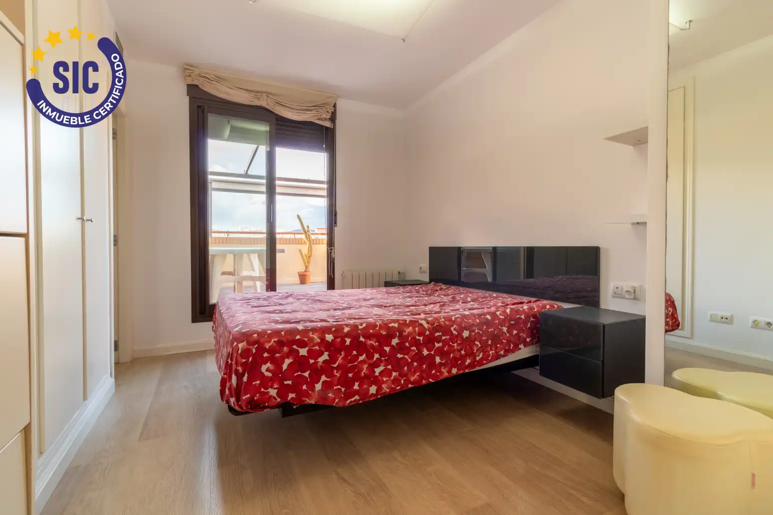 Schlafzimmer von Dachboden zum Verkauf in Sagunto / Sagunt mit Klimaanlage, Heizung und Parkett