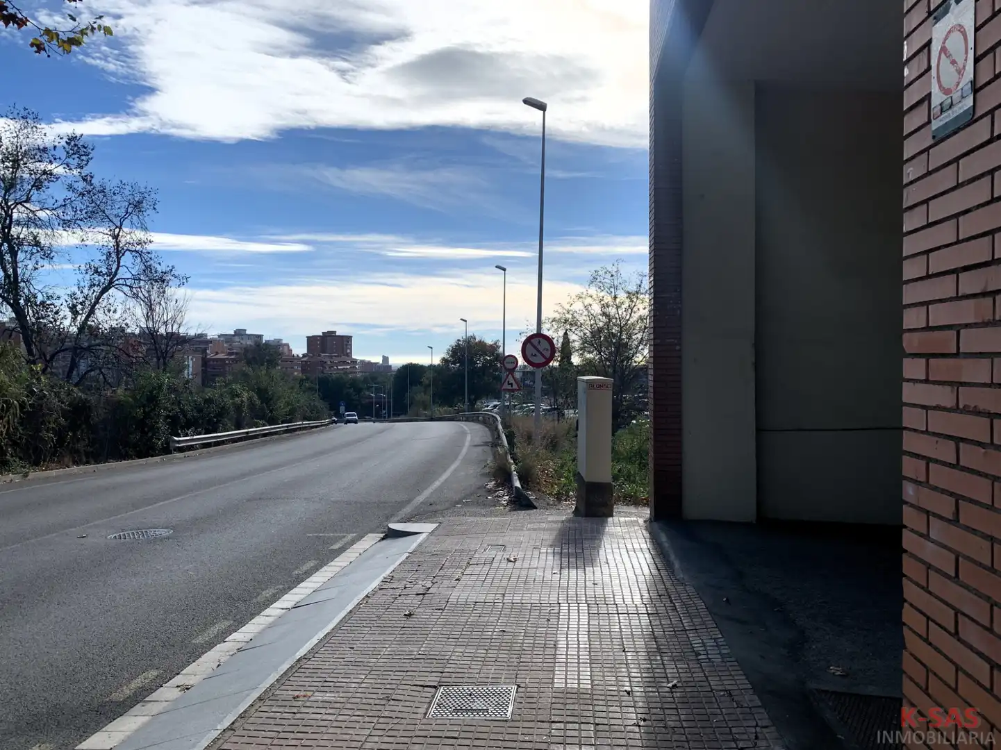 Vista exterior de Garaje en venta en Esplugues de Llobregat