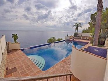 Villa con piscina in vendita a Centro ciudad