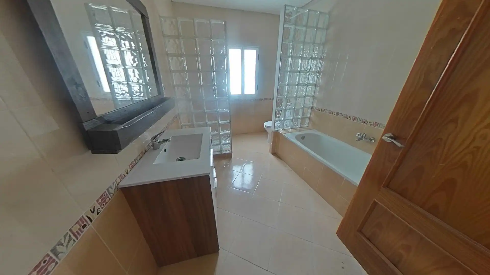 Baño de Casa o chalet en venta en Arjona con Jardín privado y Terraza