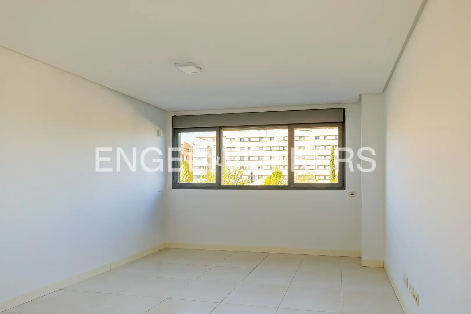 Habitación de Piso en venta en Madrid con Aire acondicionado, Calefacción y Piscina