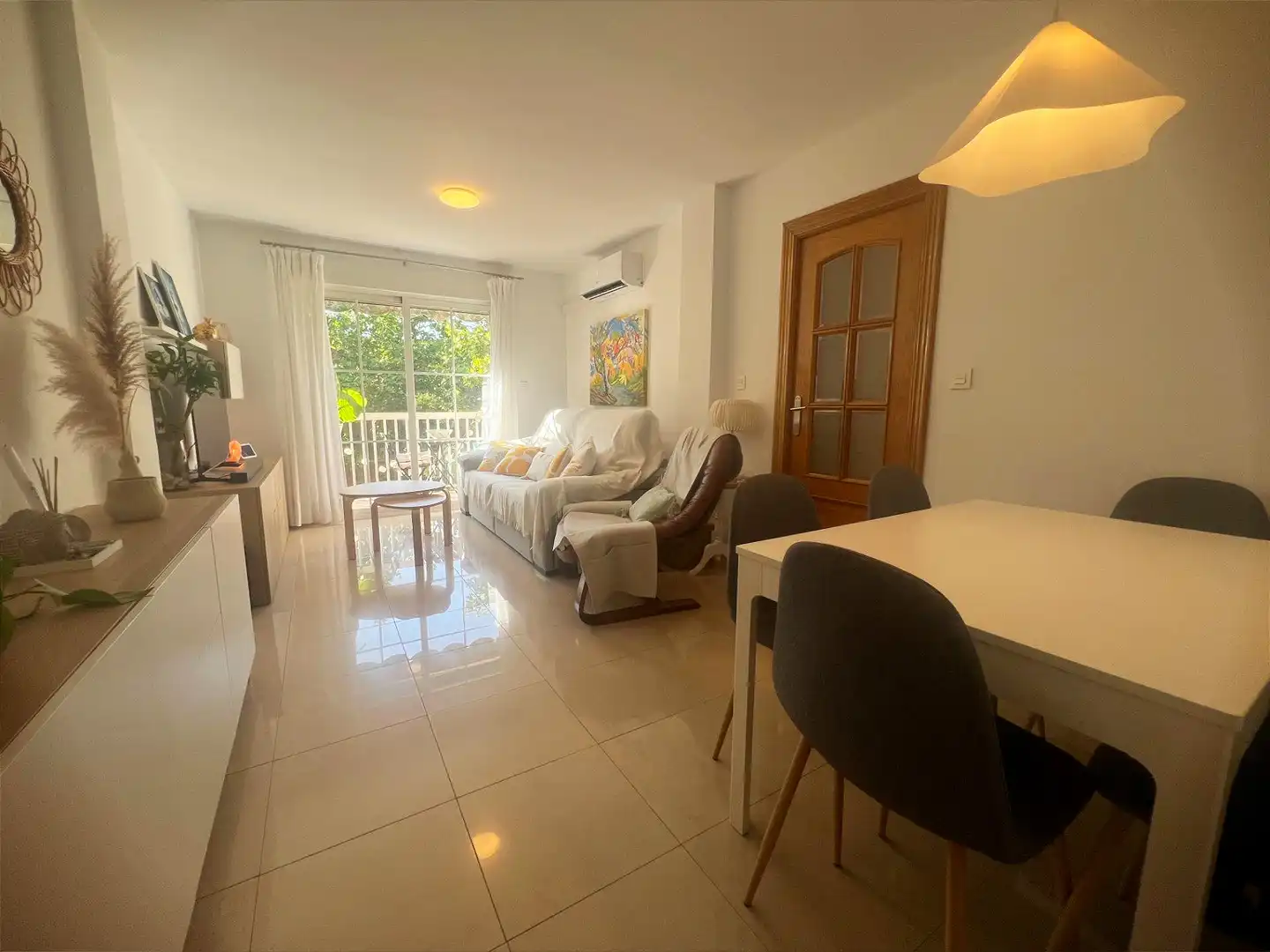 Living room of Ground floor for rent in Granada  with Air Conditioner, Heating and Furnished