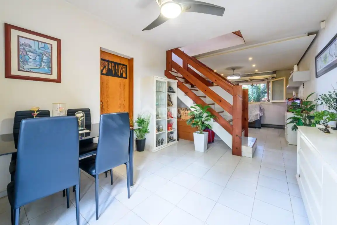 Semi-detached house with terrace for sale in Av. Corts Catalanes, imagen 10