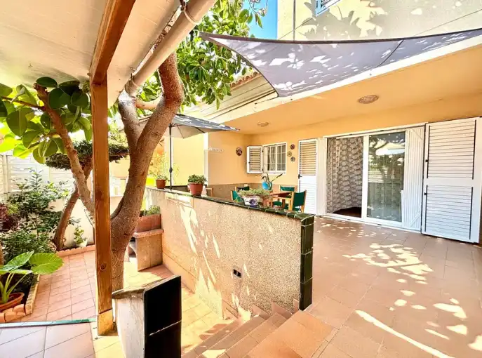 Terraza de Casa adosada en venta en Sagunto / Sagunt con Aire acondicionado, Calefacción y Jardín privado