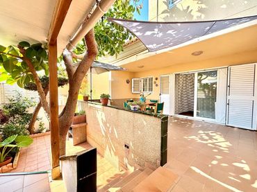 Terraced house with balcony for sale in Corinto - Almarda