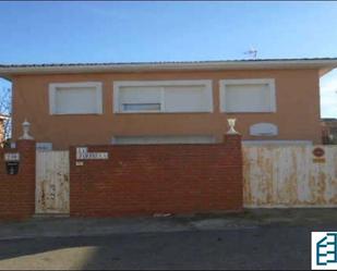 Vista exterior de Casa adosada en venda en Casarrubios del Monte