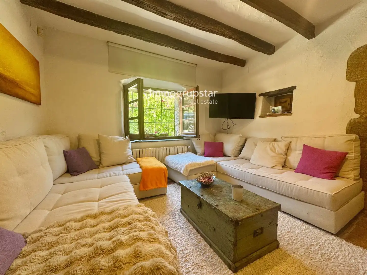 Sala d'estar de Finca rústica en venda en Castell d'Aro, Platja d'Aro i s'Agaró amb Calefacció, Terrassa i Traster