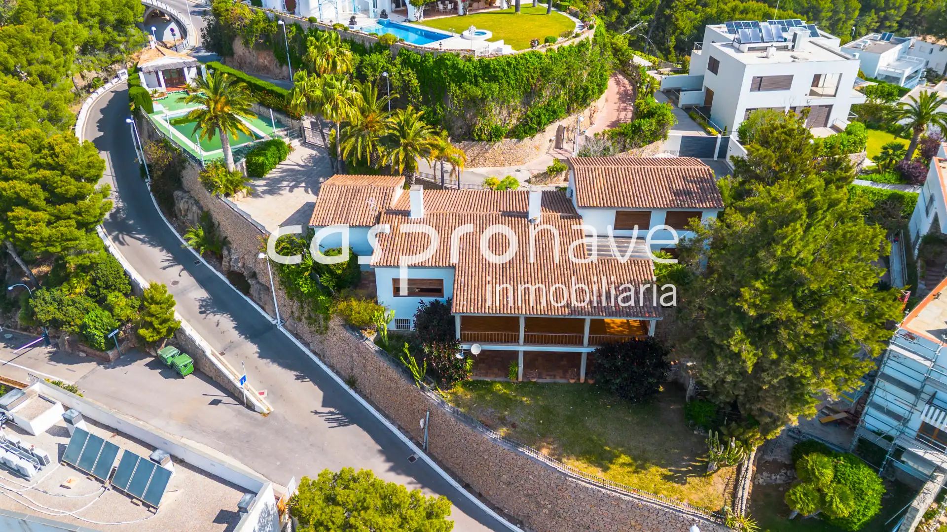 Vista exterior de Casa o xalet en venda en Oropesa del Mar / Orpesa amb Jardí privat, Terrassa i Piscina