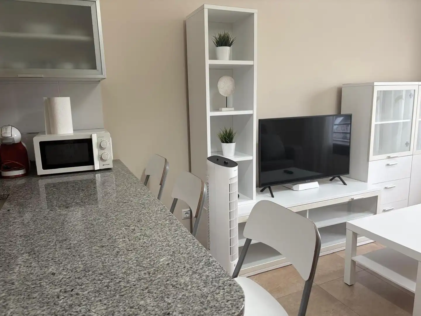Living room of Flat for sale in Sanxenxo  with Air Conditioner and Heating
