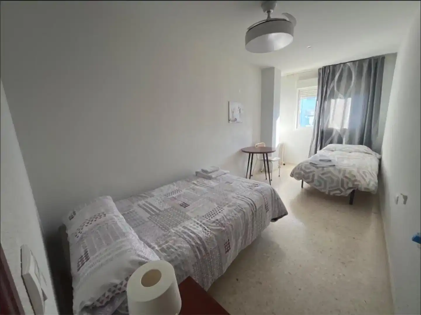 Schlafzimmer von Wohnung zur Miete in Cáceres Capital mit Klimaanlage