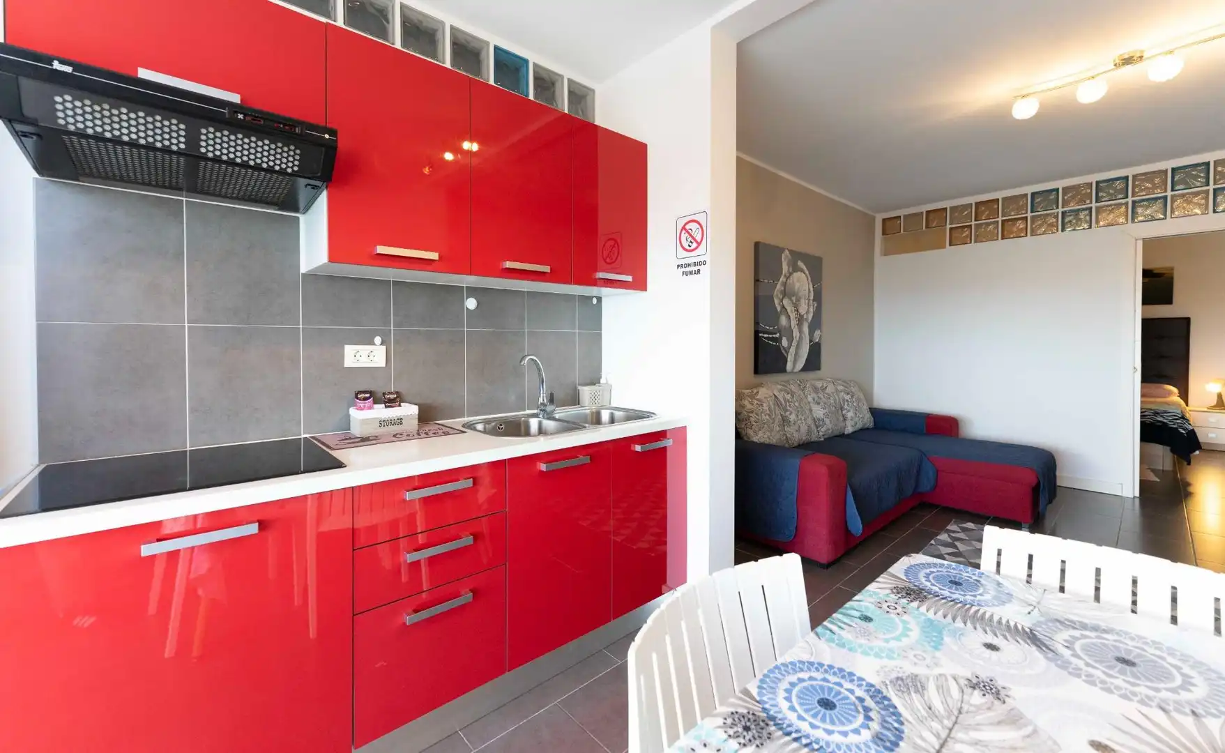 Cocina de Apartamento de alquiler en Adeje con Aire acondicionado, Terraza y Amueblado