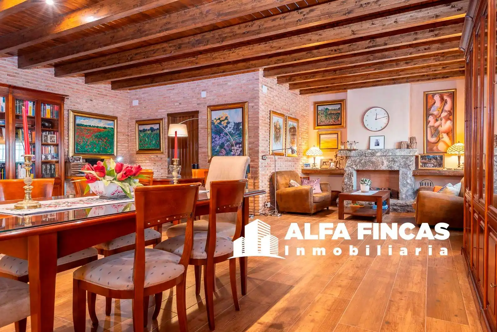 Comedor de Casa o chalet en venta en Vara de Rey con Calefacción, Terraza y Piscina