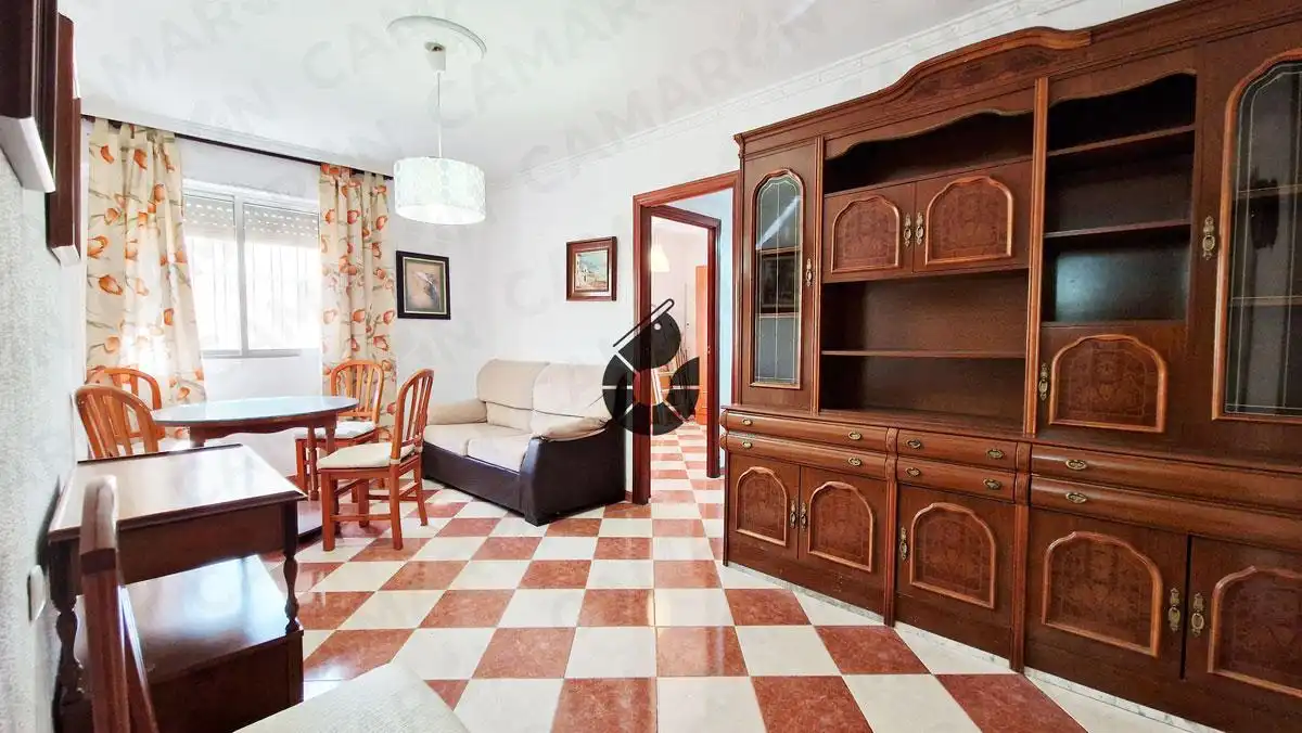 Sala d'estar de Planta baixa en venda en Coria del Río amb Moblat
