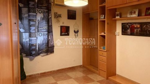 Foto 2 de Piso en venta en C. Séneca, Centro, Montequinto