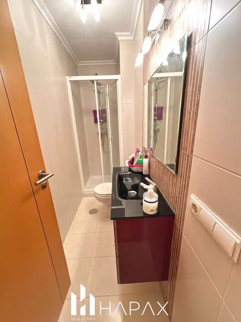 Baño de Piso en venta en Moriscos con Calefacción y Terraza