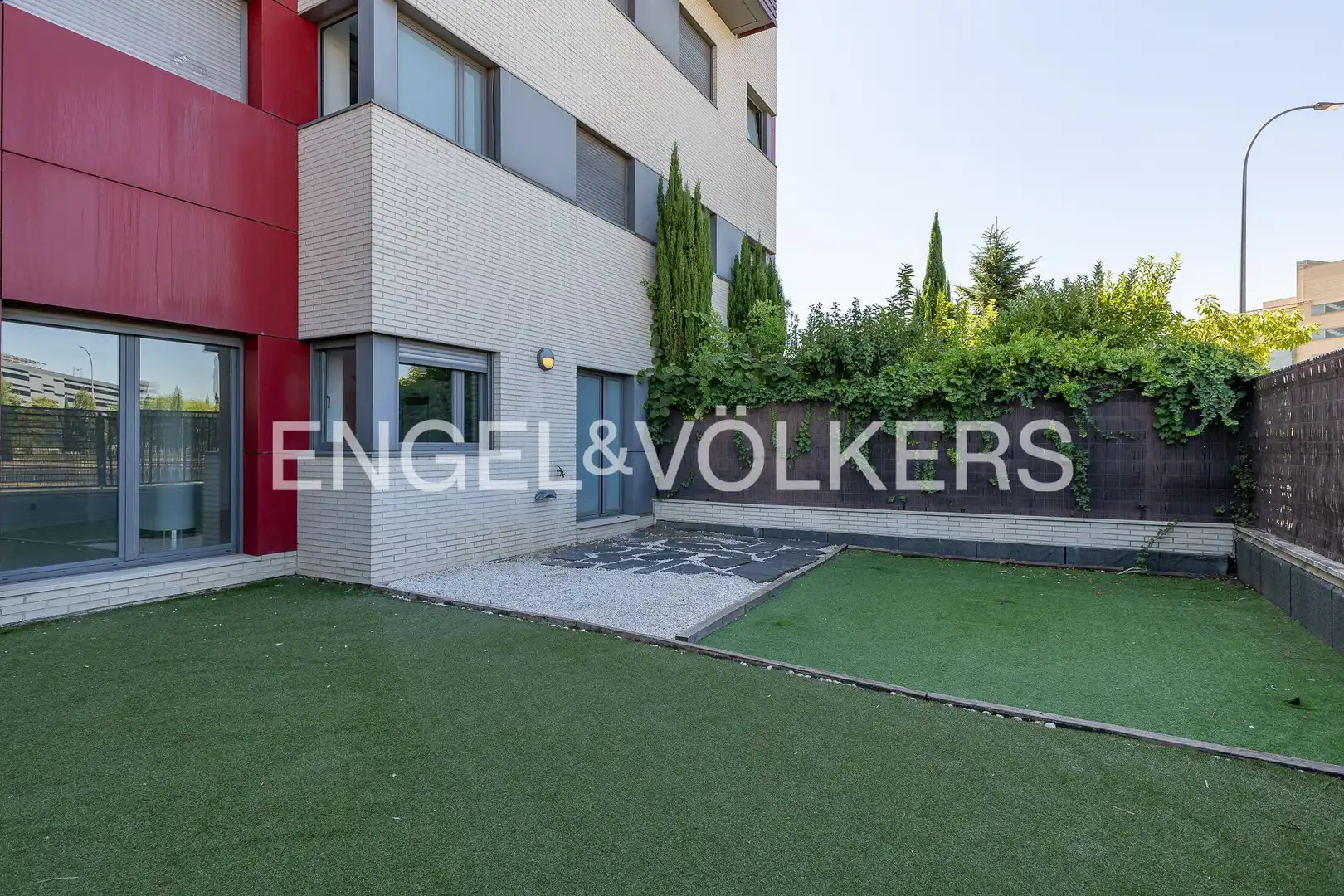 Terraza de Piso en venta en Madrid con Aire acondicionado, Calefacción y Jardín privado