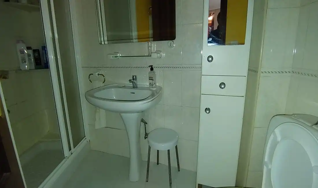 Bathroom of Houses for sale in Plasenzuela  with Terrace, Furnished and Washing machine