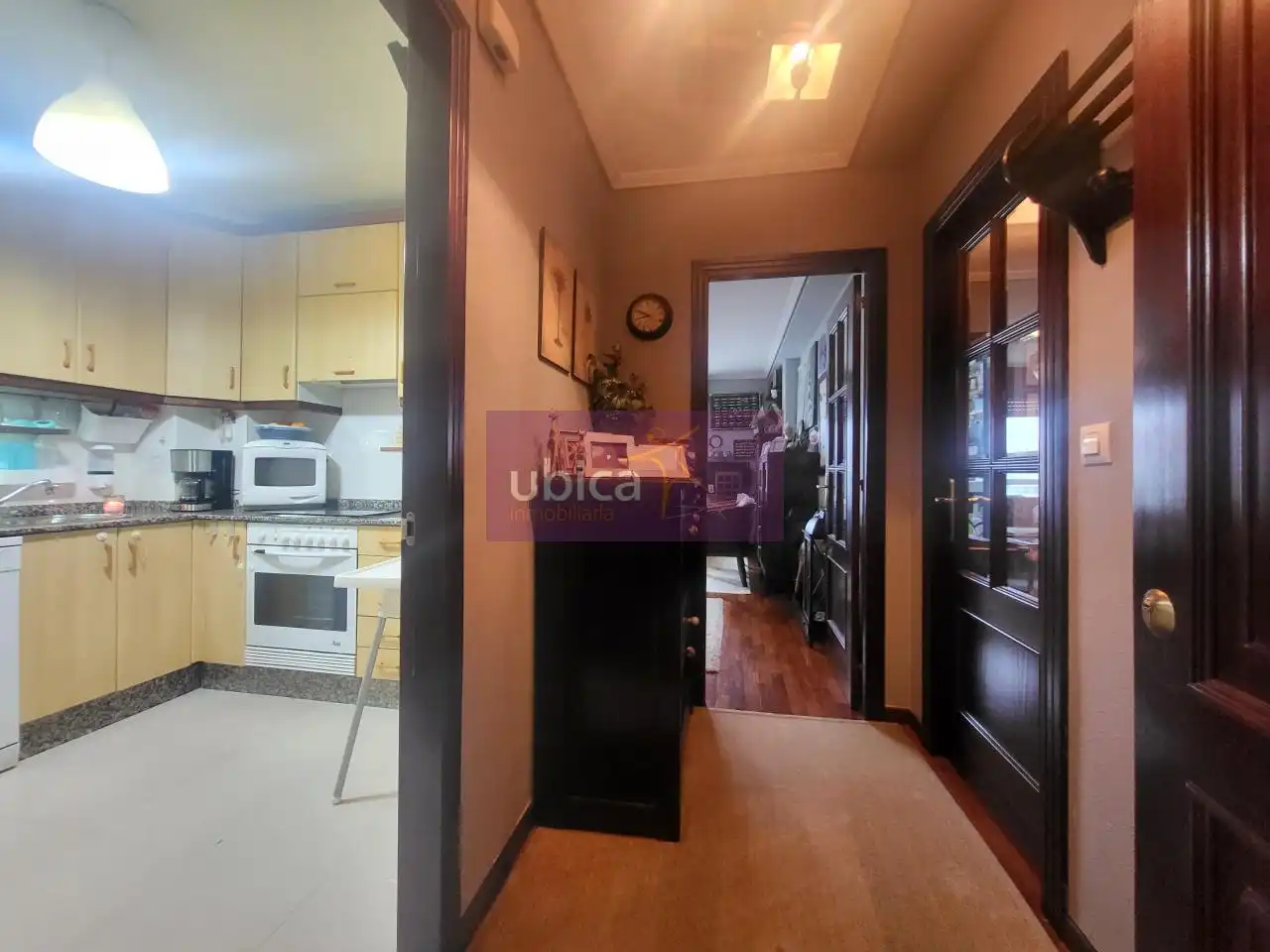 Cocina de Piso en venta en Vigo  con Calefacción, Parquet y Trastero