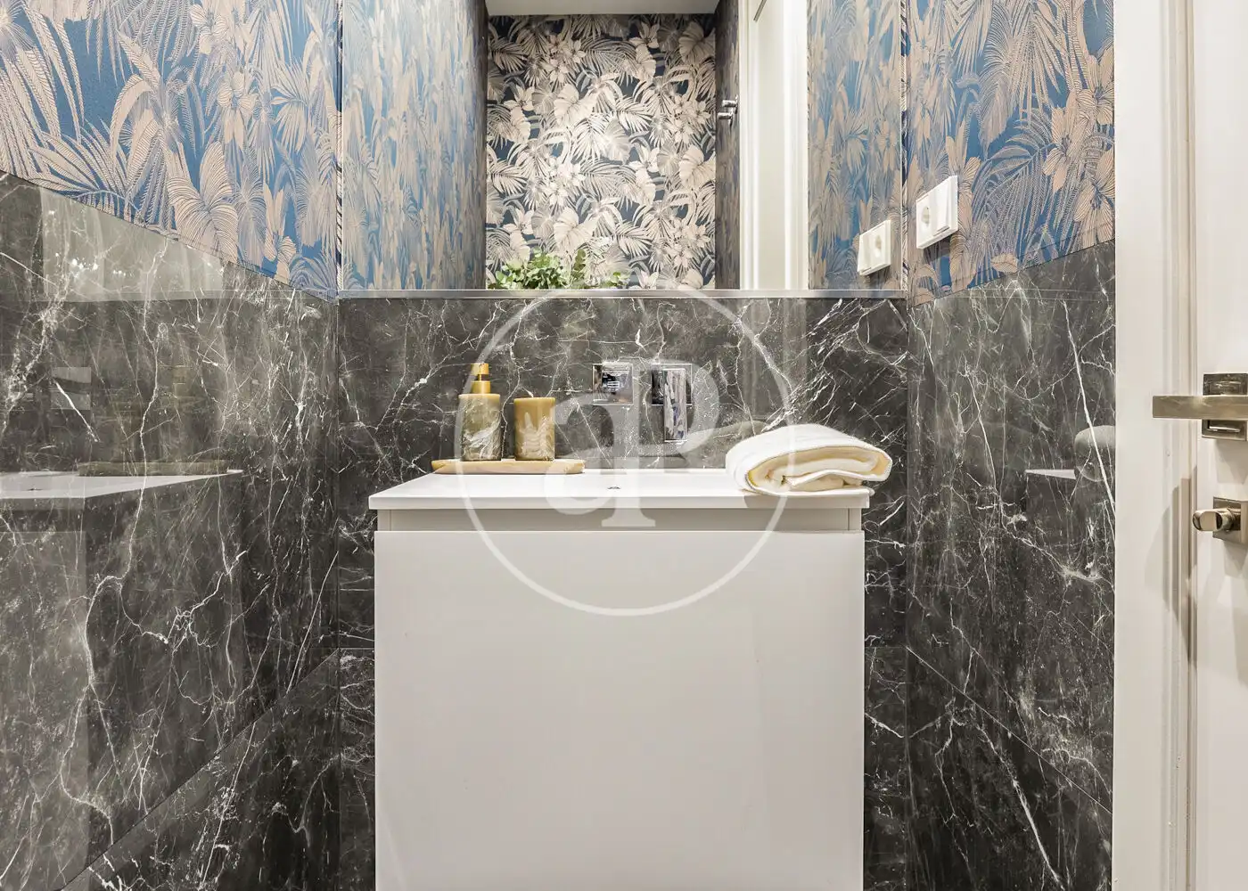 Badezimmer von Wohnung zum Verkauf in Madrid mit Klimaanlage, Heizung und Abstellraum