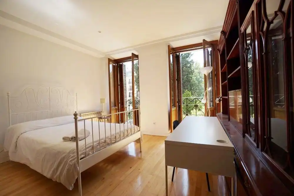 Habitación de Piso de alquiler en Madrid con Calefacción y Amueblado