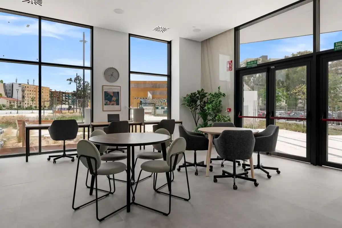 Menjador de Apartament en venda en Málaga amb Aire condicionat, Calefacció i Moblat