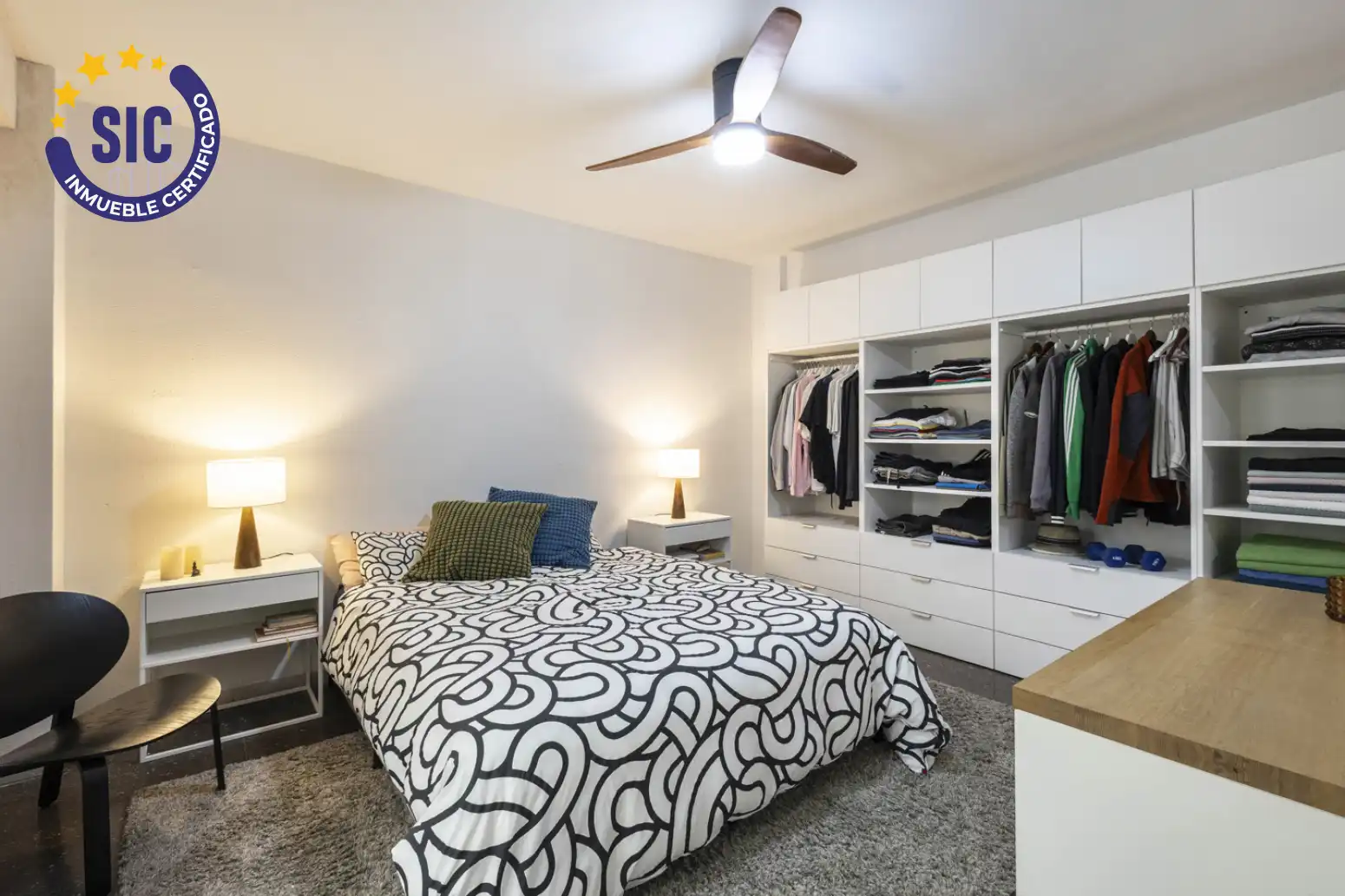 Bedroom of Flat for sale in Valencia  with Air Conditioner and Terrace